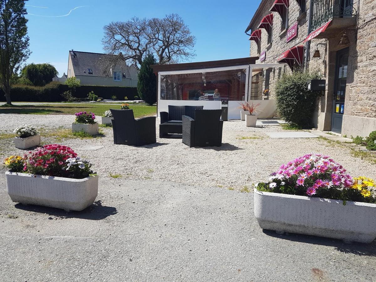 Auberge Le Guinefort Lehon Bagian luar foto